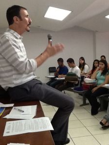 Michael Storper in a question and answer with students, University of Costa Rica